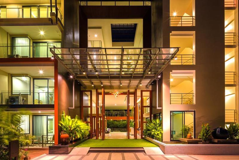 Hotel At The Tree Condominium *