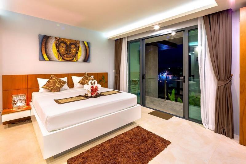 Hotel At The Tree Condominium